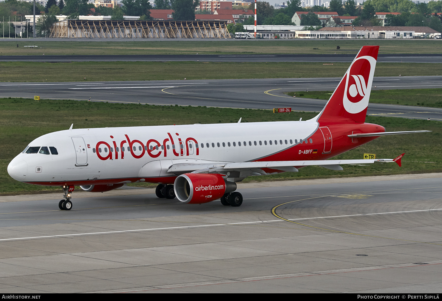 Aircraft Photo of D-ABFF | Airbus A320-214 | Air Berlin | AirHistory.net #124389
