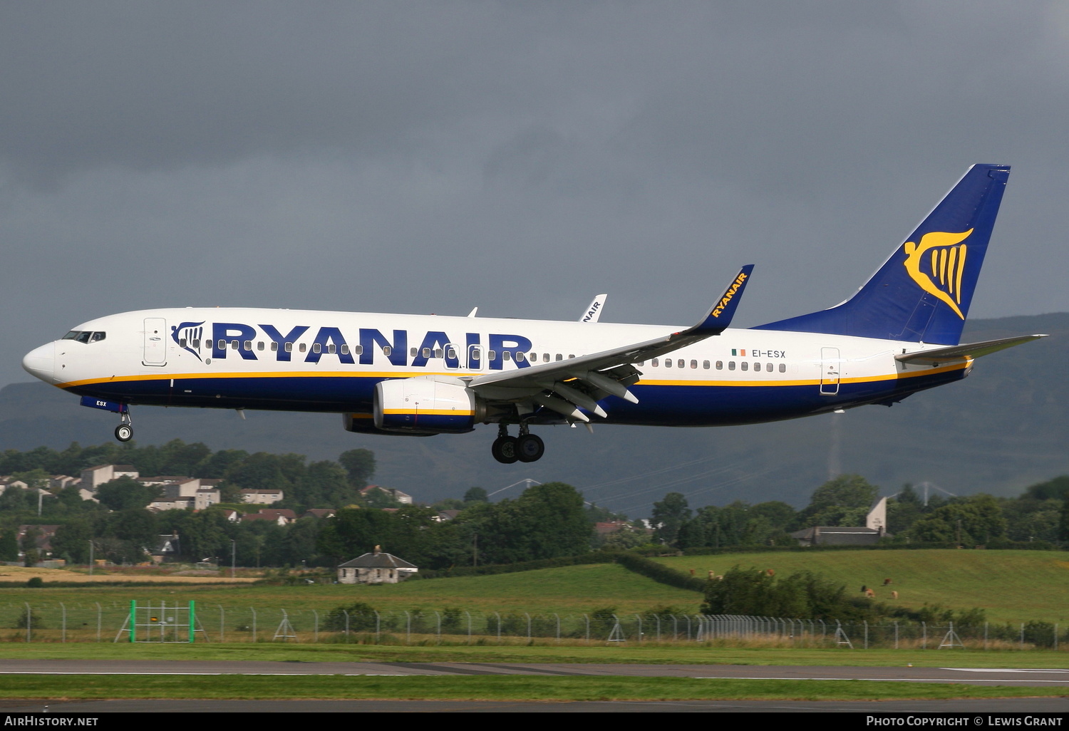 Aircraft Photo of EI-ESX | Boeing 737-8AS | Ryanair | AirHistory.net #124535