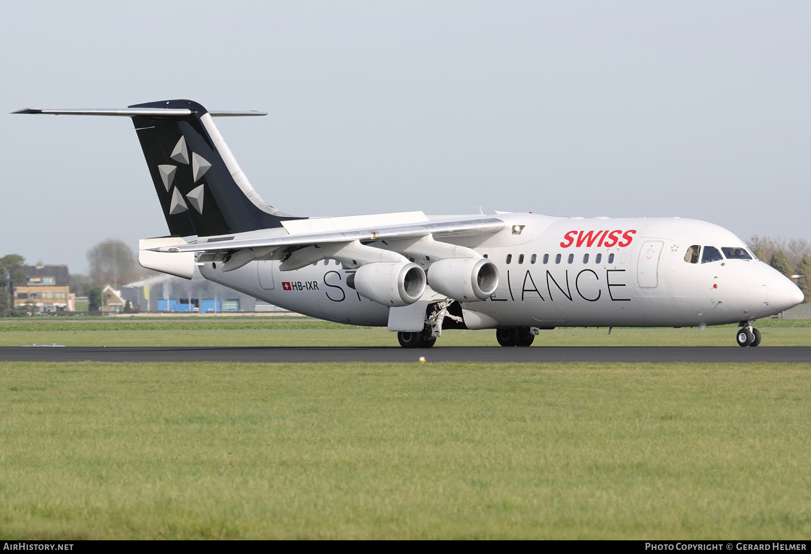 Aircraft Photo of HB-IXR | British Aerospace Avro 146-RJ100 | Swiss International Air Lines | AirHistory.net #124612