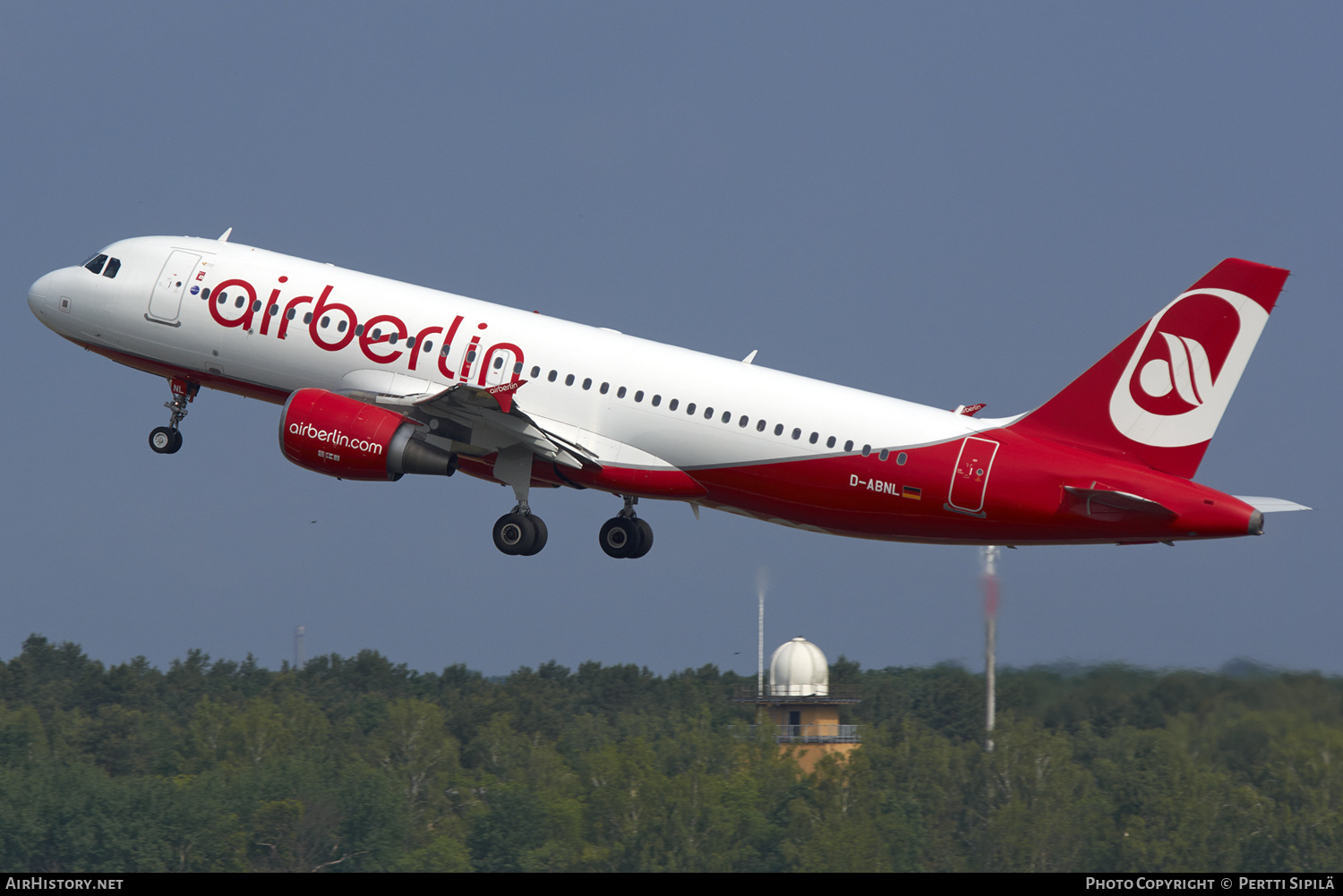 Aircraft Photo of D-ABNL | Airbus A320-214 | Air Berlin | AirHistory.net #124625