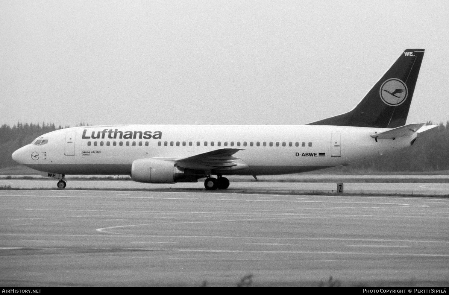 Aircraft Photo of D-ABWE | Boeing 737-330(QC) | Lufthansa | AirHistory.net #124687