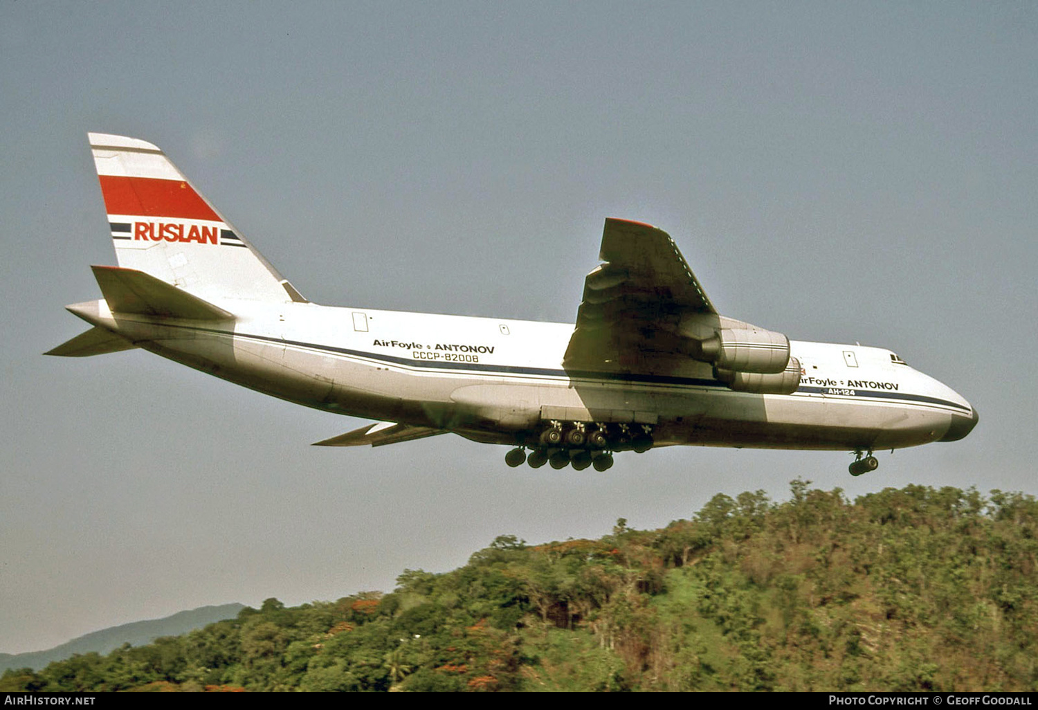 Aircraft Photo of CCCP-82008 | Antonov An-124-100 Ruslan | Air Foyle | AirHistory.net #124842