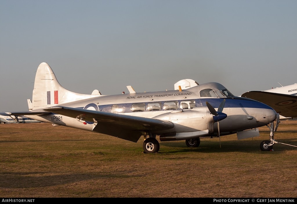 Aircraft Photo of G-DHDV / VP981 | De Havilland D.H. 104 Devon C2/2 | UK - Air Force | AirHistory.net #124843