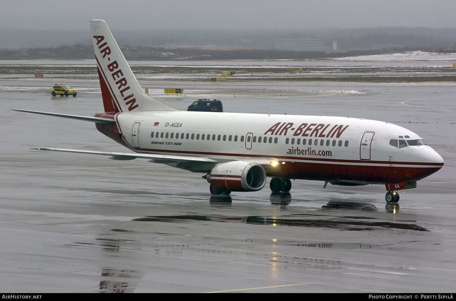 Aircraft Photo of D-AGEA | Boeing 737-322 | Air Berlin | AirHistory.net #124914