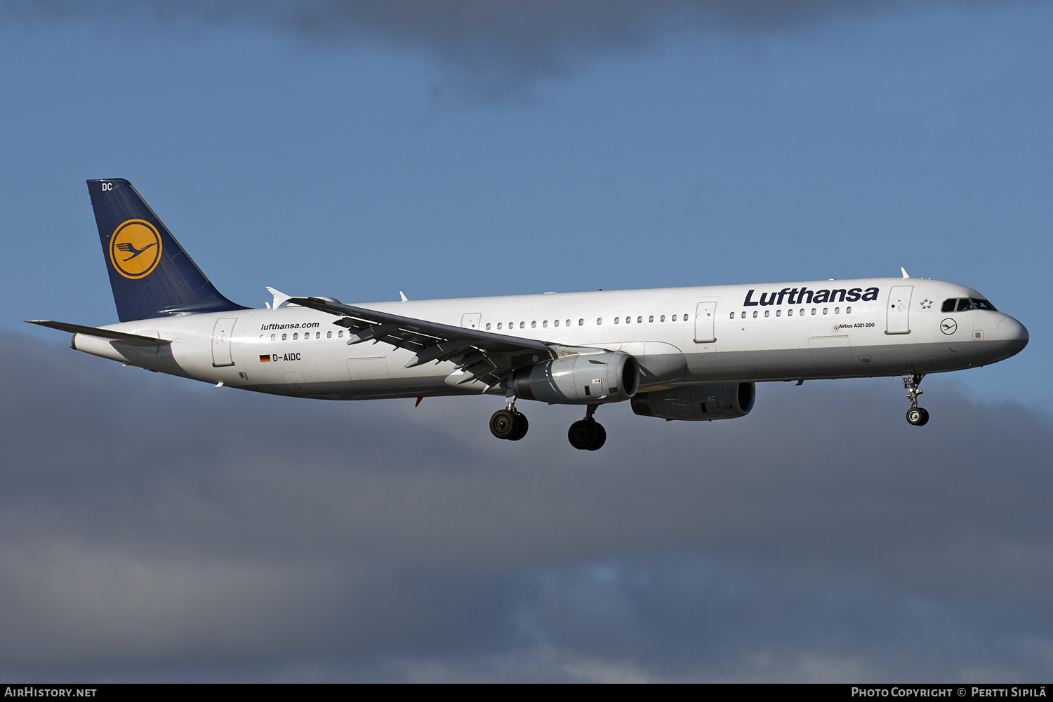 Aircraft Photo of D-AIDC | Airbus A321-231 | Lufthansa | AirHistory.net #124929
