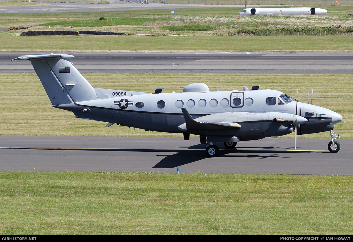 Aircraft Photo of 09-0641 / 090641 | Hawker Beechcraft MC-12W Liberty (350ER) | USA - Air Force | AirHistory.net #125015