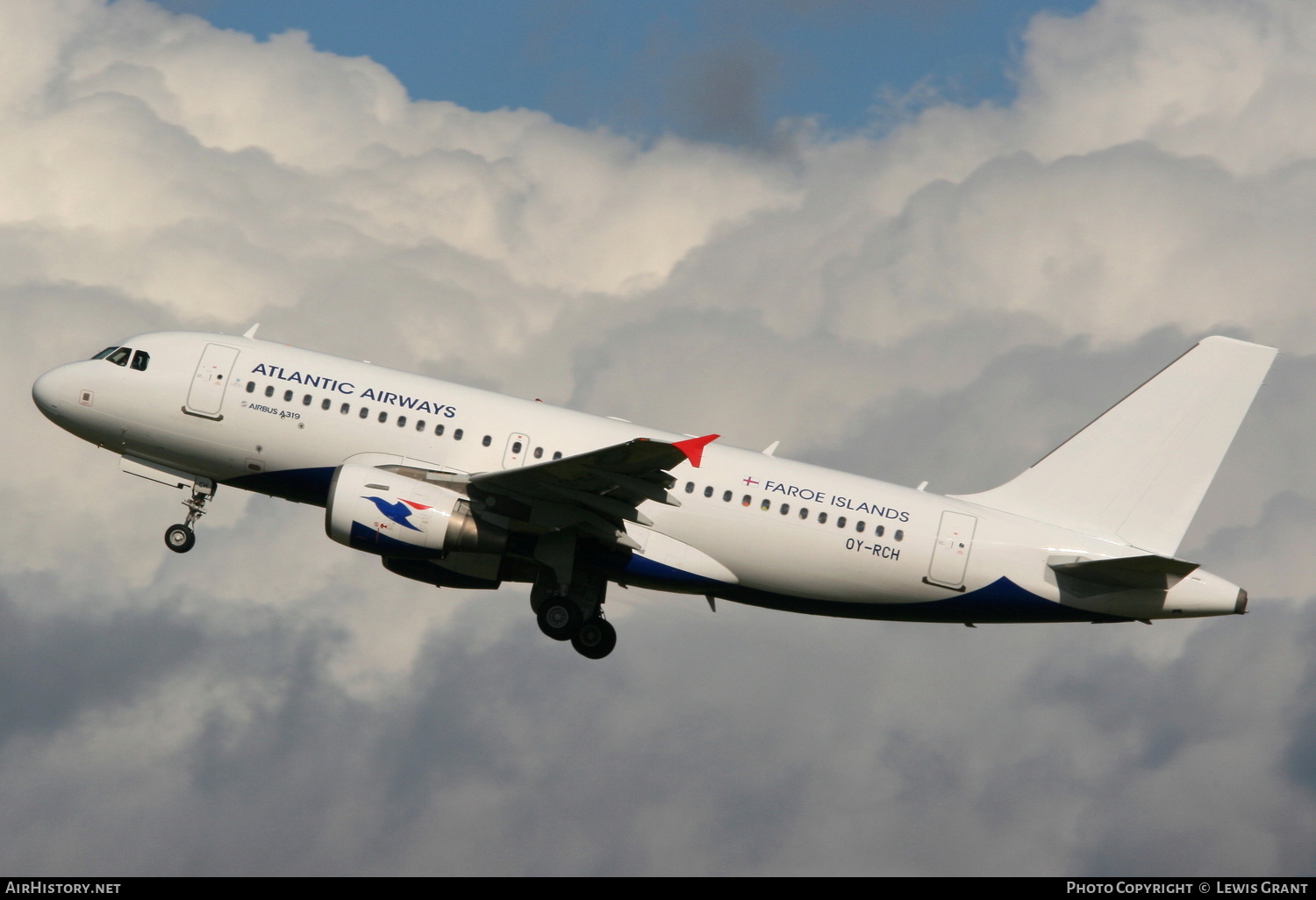 Aircraft Photo of OY-RCH | Airbus A319-112 | Atlantic Airways | AirHistory.net #125024