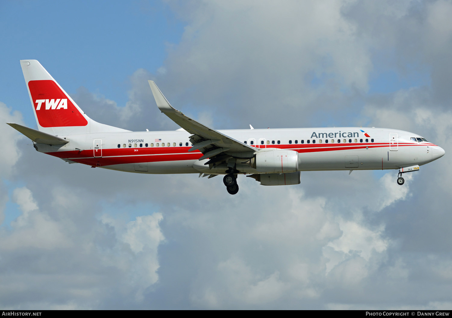 Aircraft Photo of N915NN | Boeing 737-823 | American Airlines | Trans World Airlines - TWA | AirHistory.net #125033