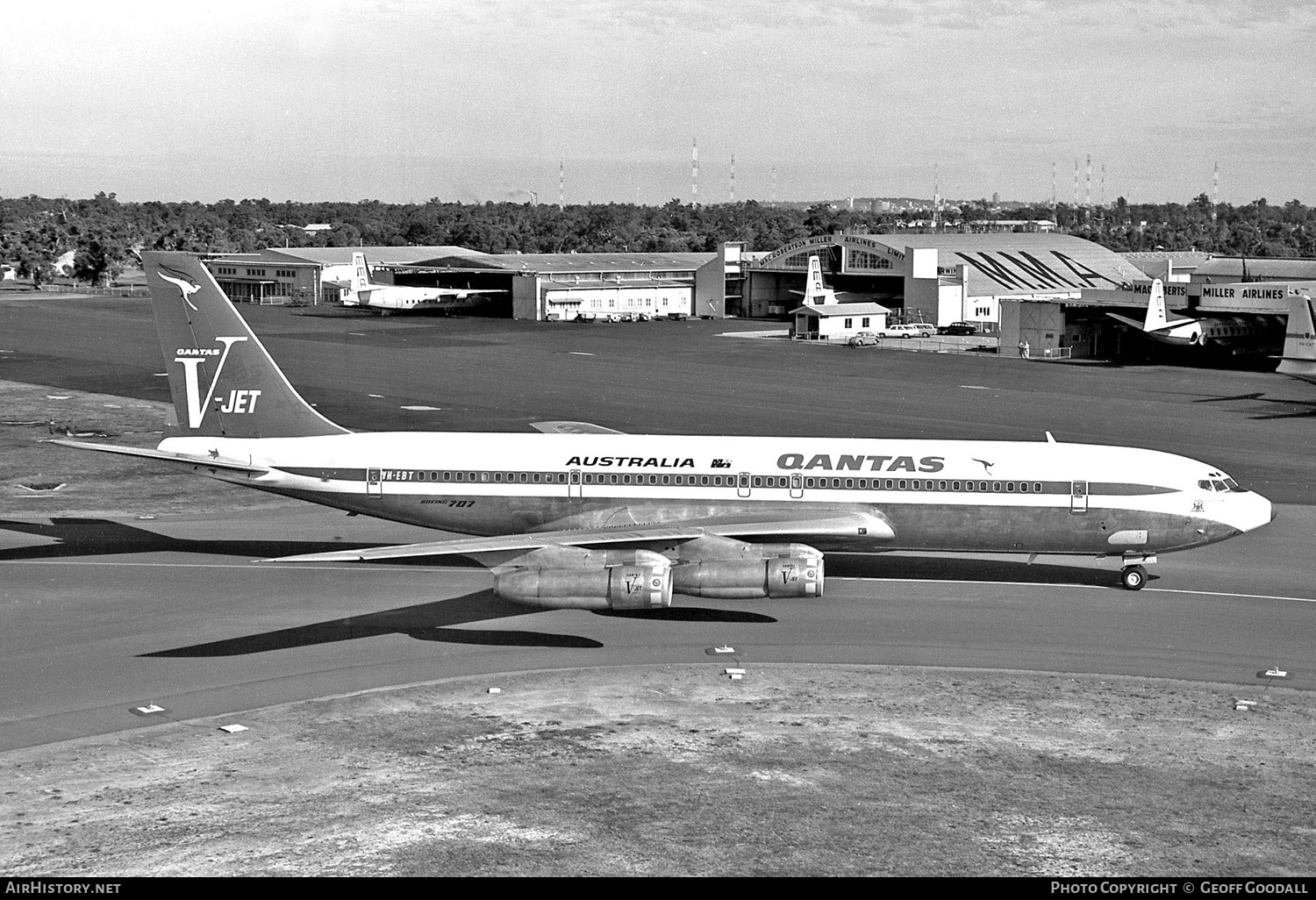 Aircraft Photo of VH-EBT | Boeing 707-338C | Qantas | AirHistory.net #125037