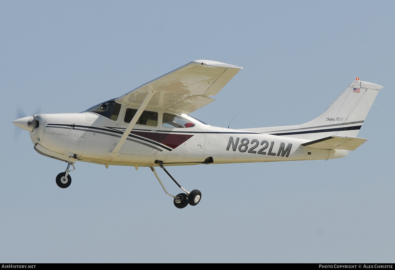 Aircraft Photo of N822LM | Cessna R182 Skylane RG II | AirHistory.net #125276
