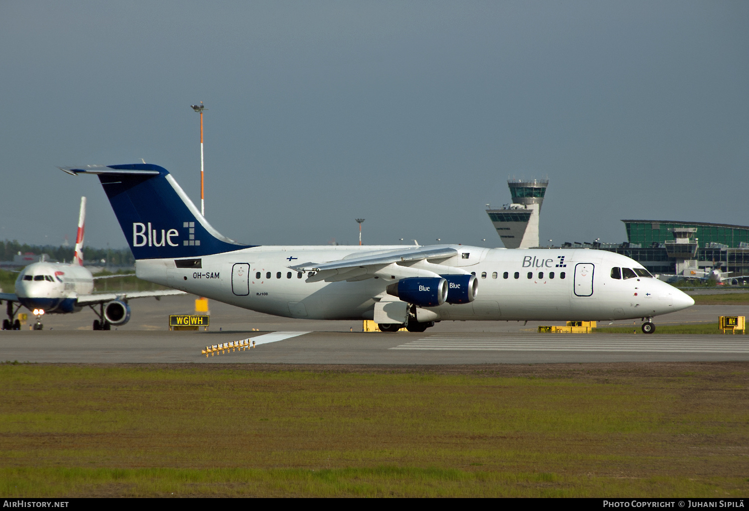 Aircraft Photo of OH-SAM | BAE Systems Avro 146-RJ100 | Blue1 | AirHistory.net #125313