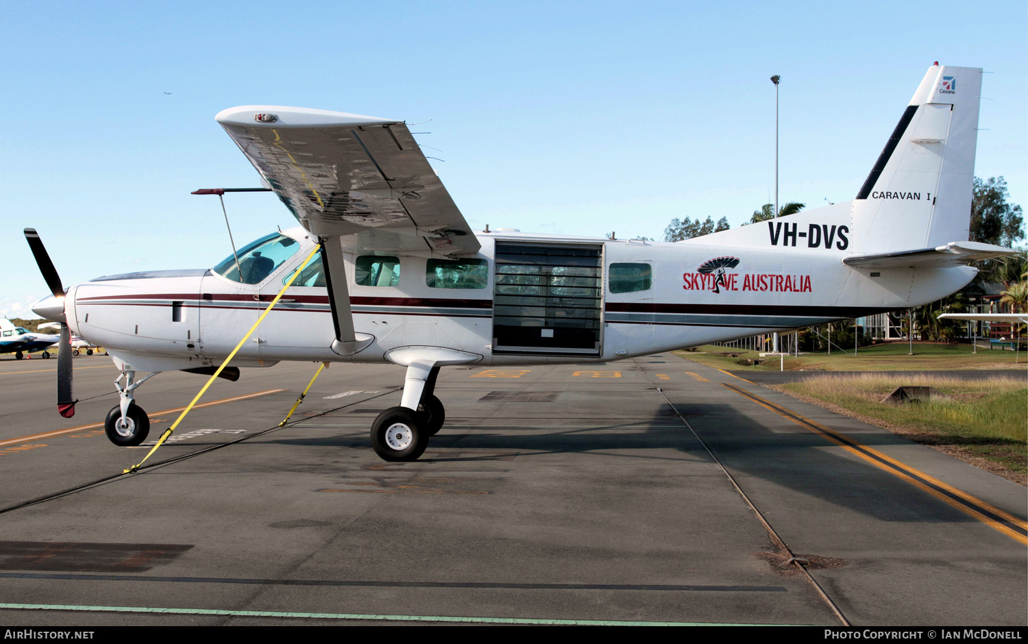 Aircraft Photo of VH-DVS | Cessna 208 Caravan I | Skydive Australia | AirHistory.net #125361