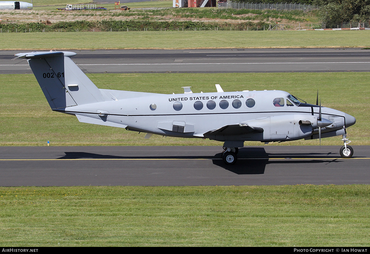 Aircraft Photo of 10-0261 / 00261 | Hawker Beechcraft C-12V-1 Huron (B200C) | USA - Army | AirHistory.net #125397