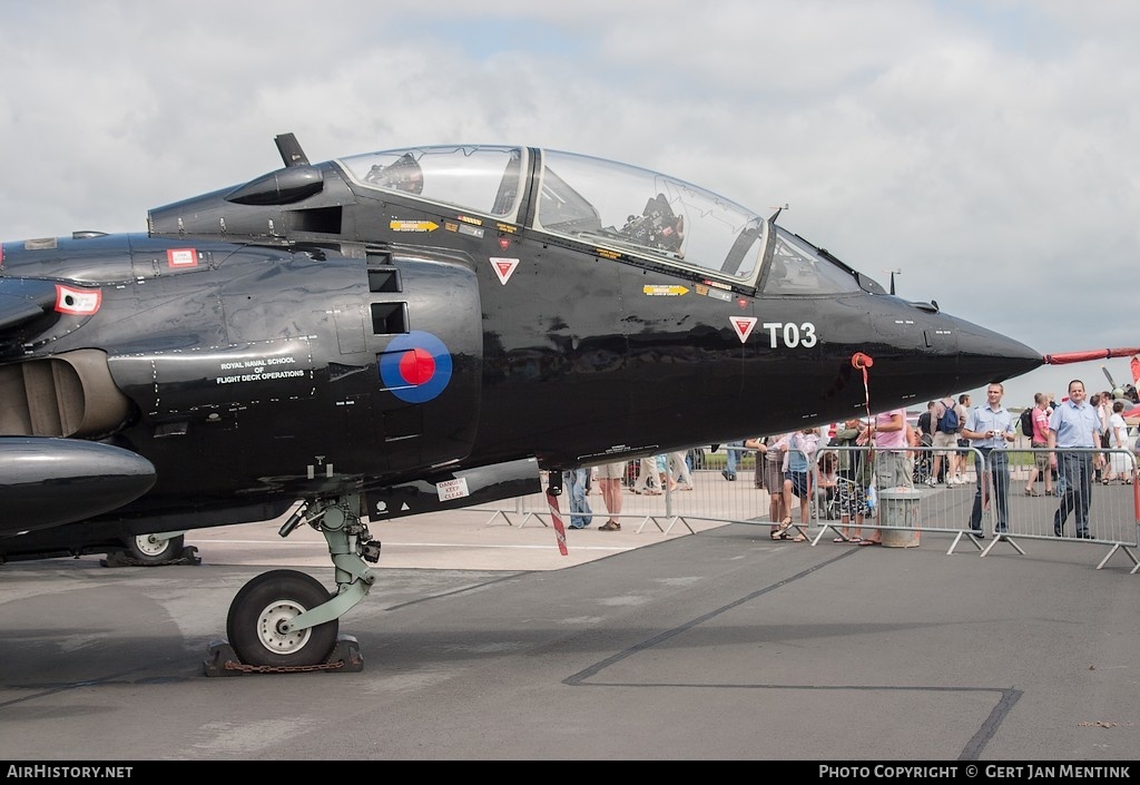 Aircraft Photo of ZB603 | Hawker Siddeley Harrier T8 | UK - Navy | AirHistory.net #125420