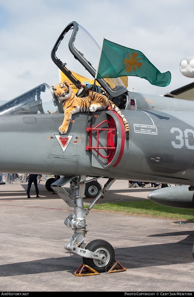 Aircraft Photo of 30 | Dassault Super Etendard | France - Navy | AirHistory.net #125446