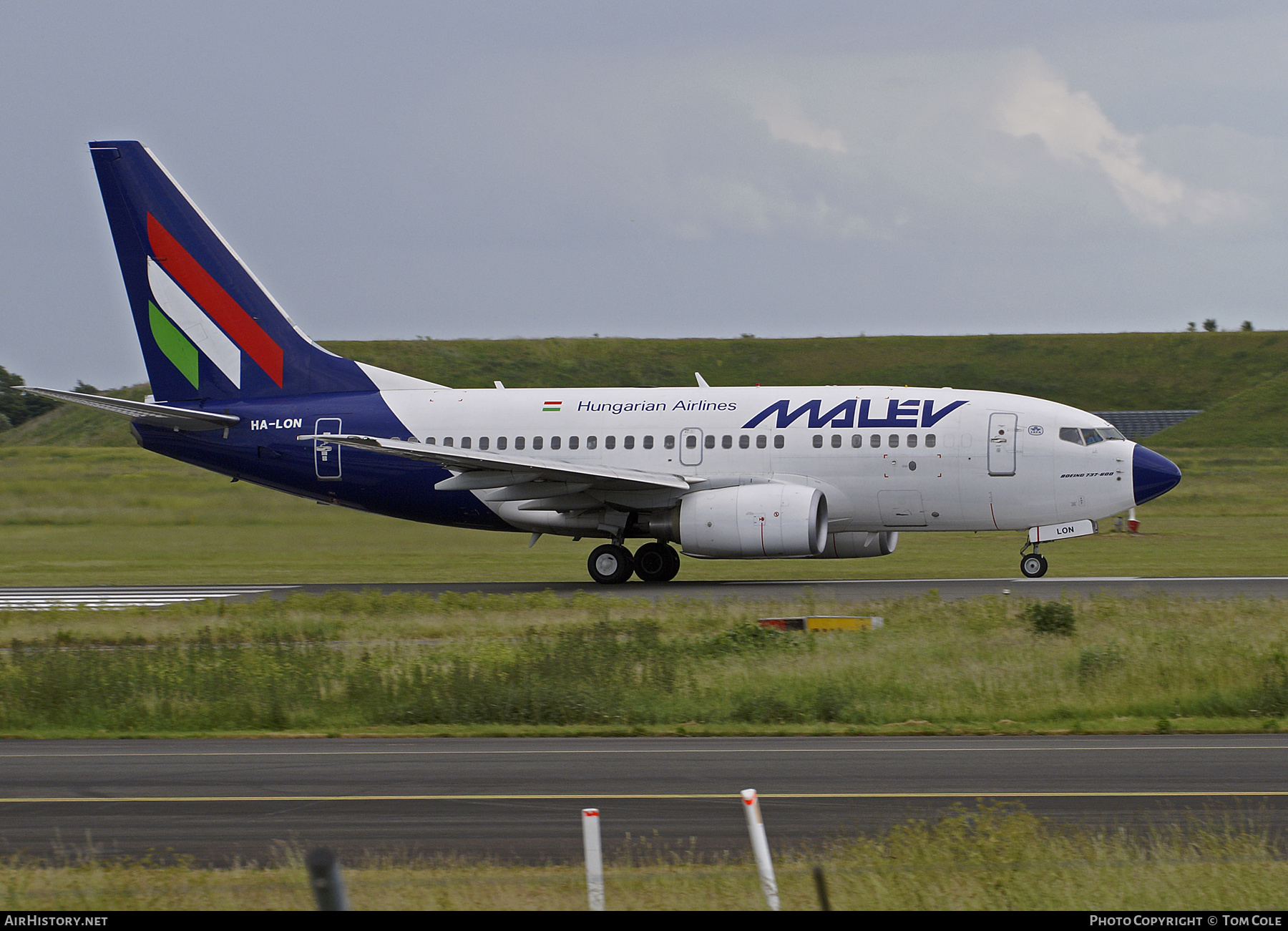 Aircraft Photo of HA-LON | Boeing 737-6Q8 | Malév - Hungarian Airlines | AirHistory.net #125487