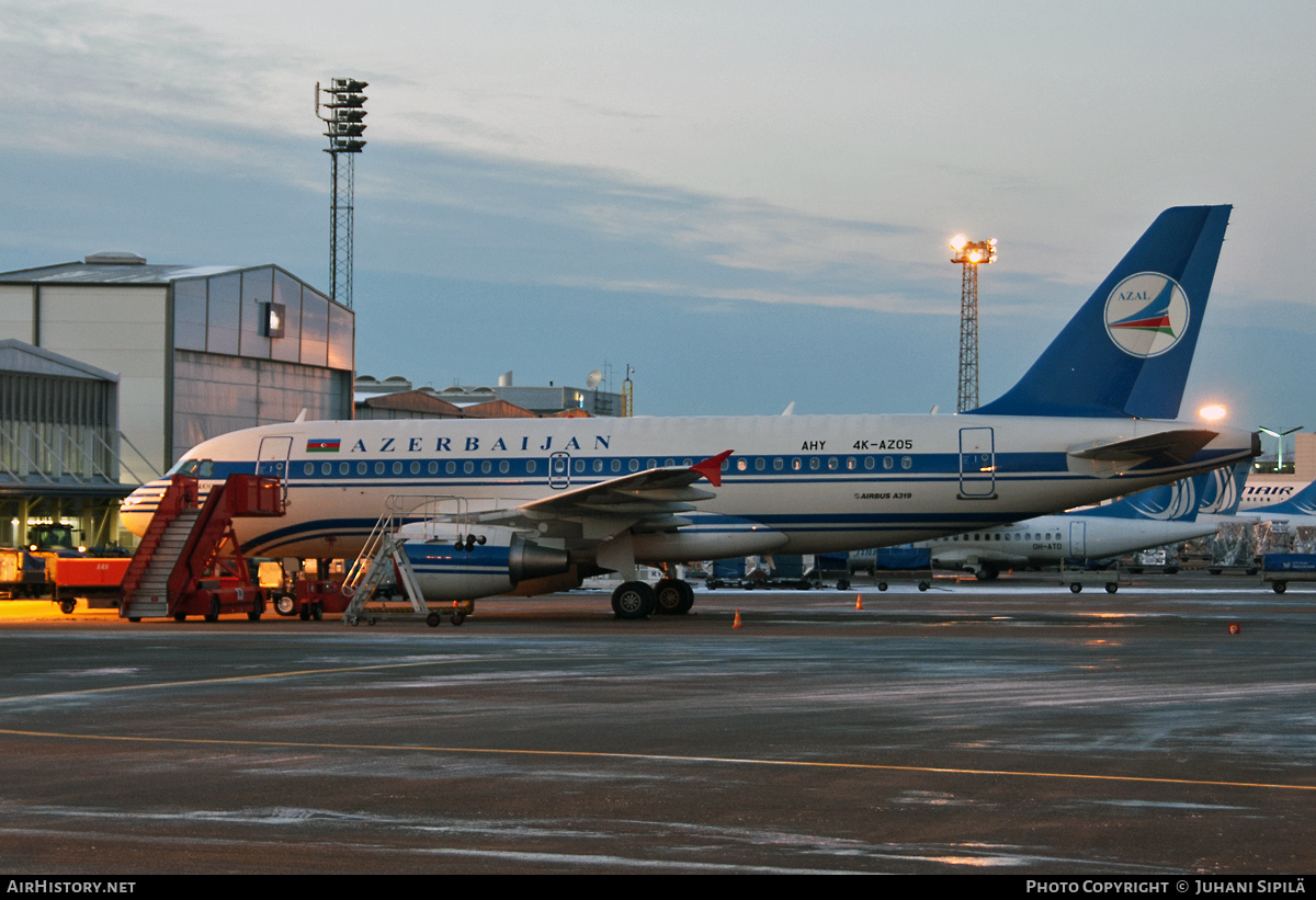 Aircraft Photo of 4K-AZ05 | Airbus A319-111 | Azerbaijan Airlines - AZAL - AHY | AirHistory.net #125506