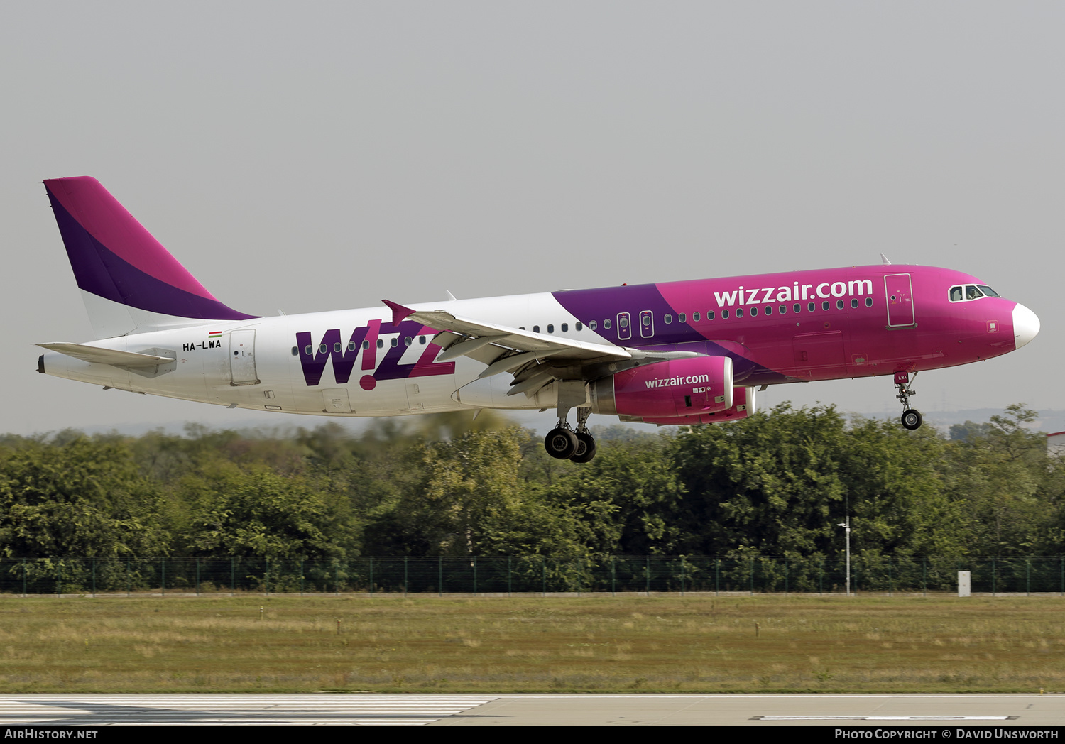 Aircraft Photo of HA-LWA | Airbus A320-232 | Wizz Air | AirHistory.net #125519