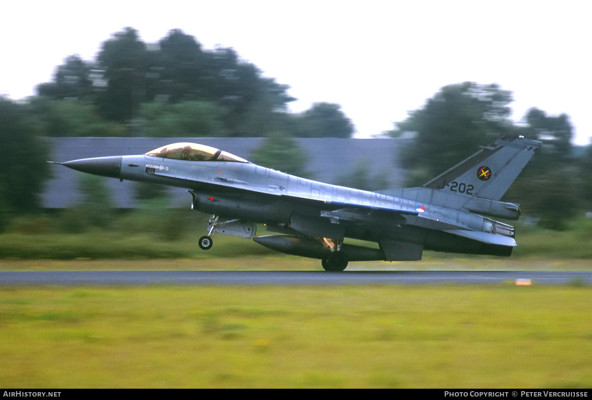 Aircraft Photo of J-202 | General Dynamics F-16A Fighting Falcon | Netherlands - Air Force | AirHistory.net #125535