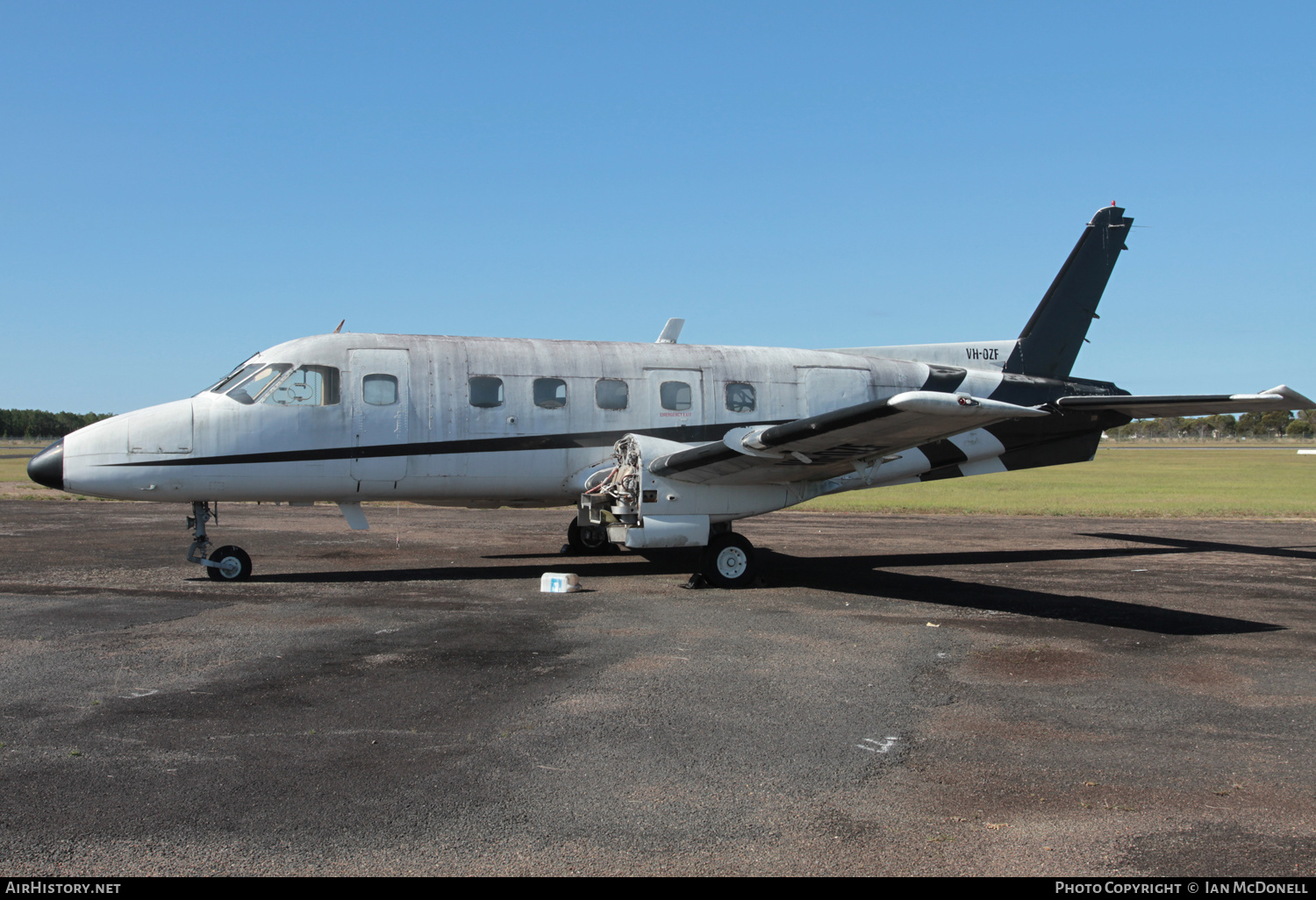 Aircraft Photo of VH-OZF | Embraer EMB-110P2 Bandeirante | AirHistory.net #125557