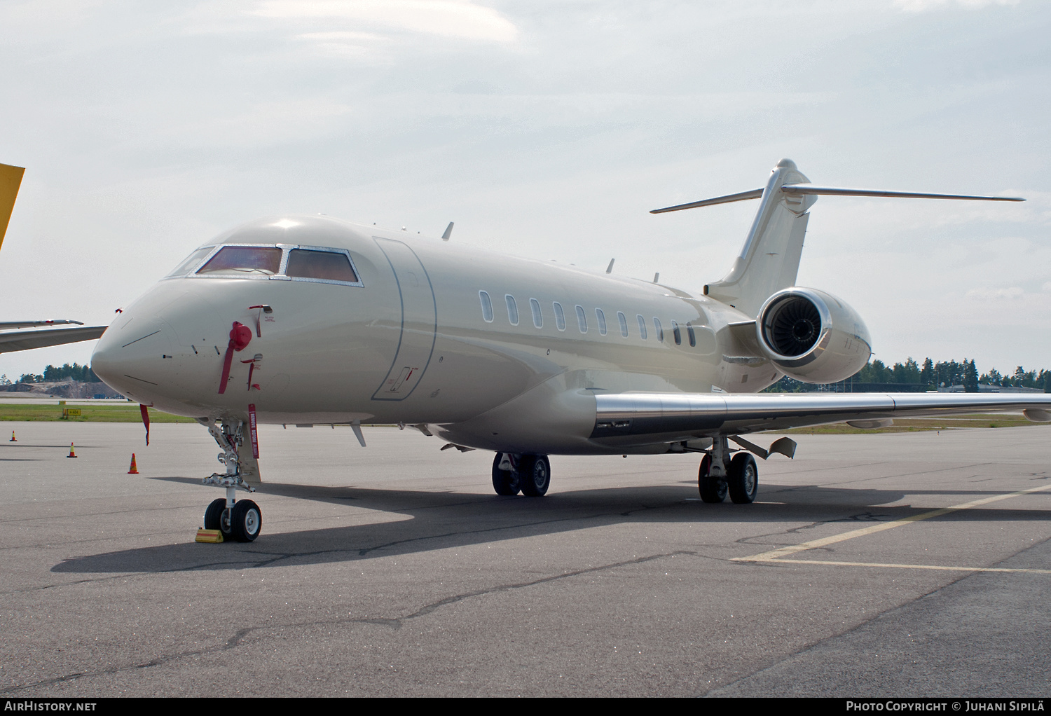 Aircraft Photo of CS-EAM | Bombardier Global 5000 (BD-700-1A11) | AirHistory.net #125734