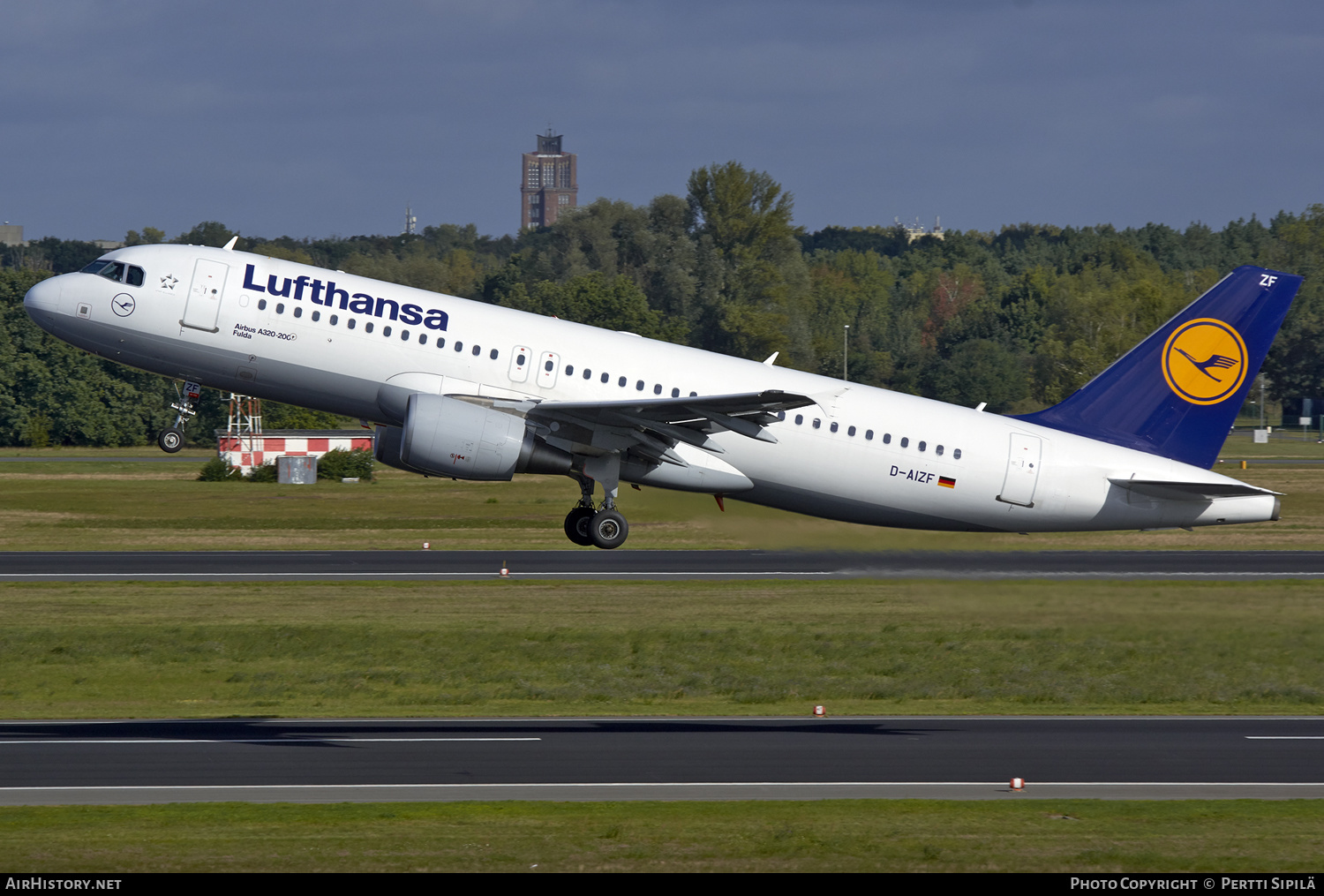 Aircraft Photo of D-AIZF | Airbus A320-214 | Lufthansa | AirHistory.net #125749