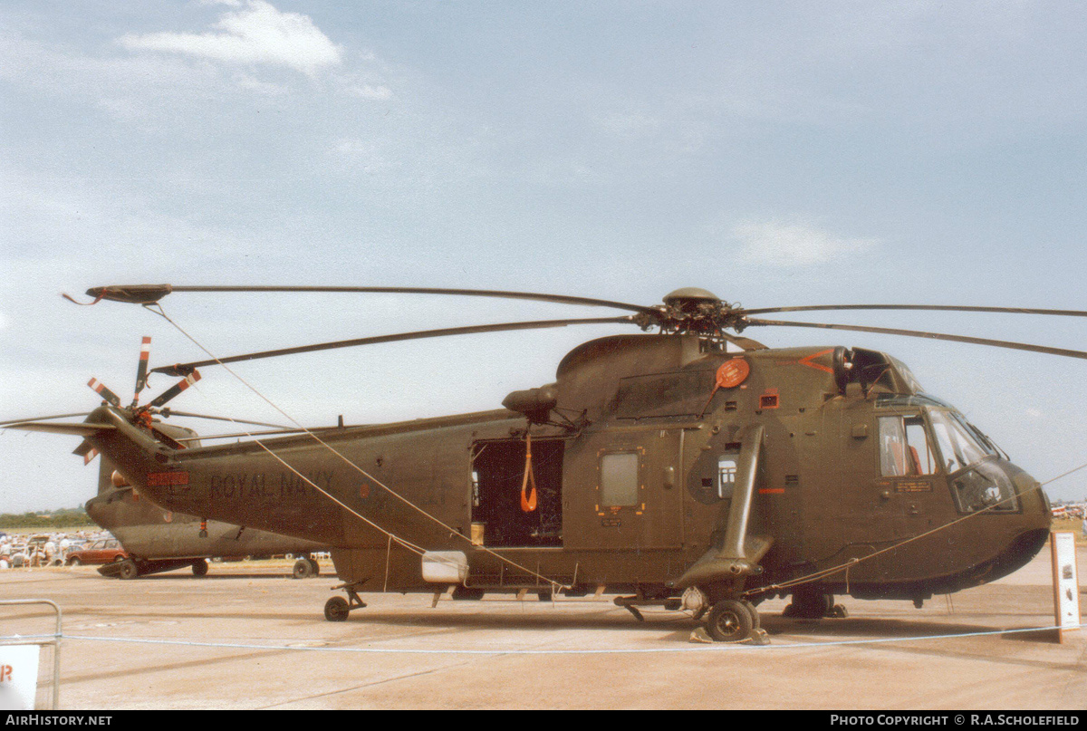 Aircraft Photo of ZD625 | Westland WS-61 Sea King HC4 | UK - Navy | AirHistory.net #125814