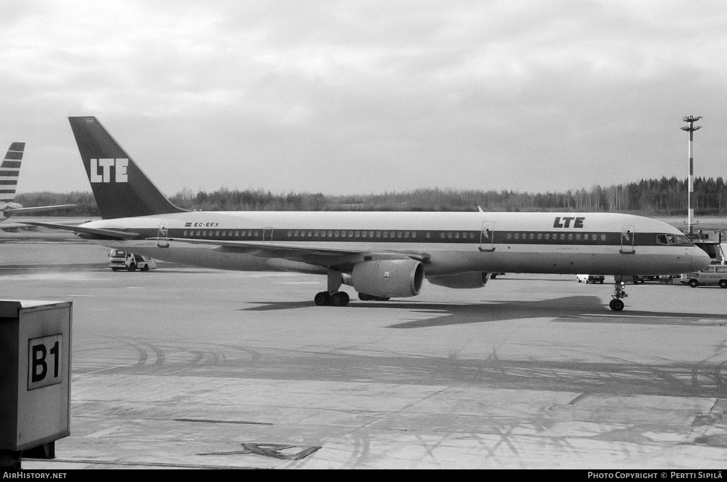 Aircraft Photo of EC-EFX | Boeing 757-2G5 | LTE International Airways | AirHistory.net #125910