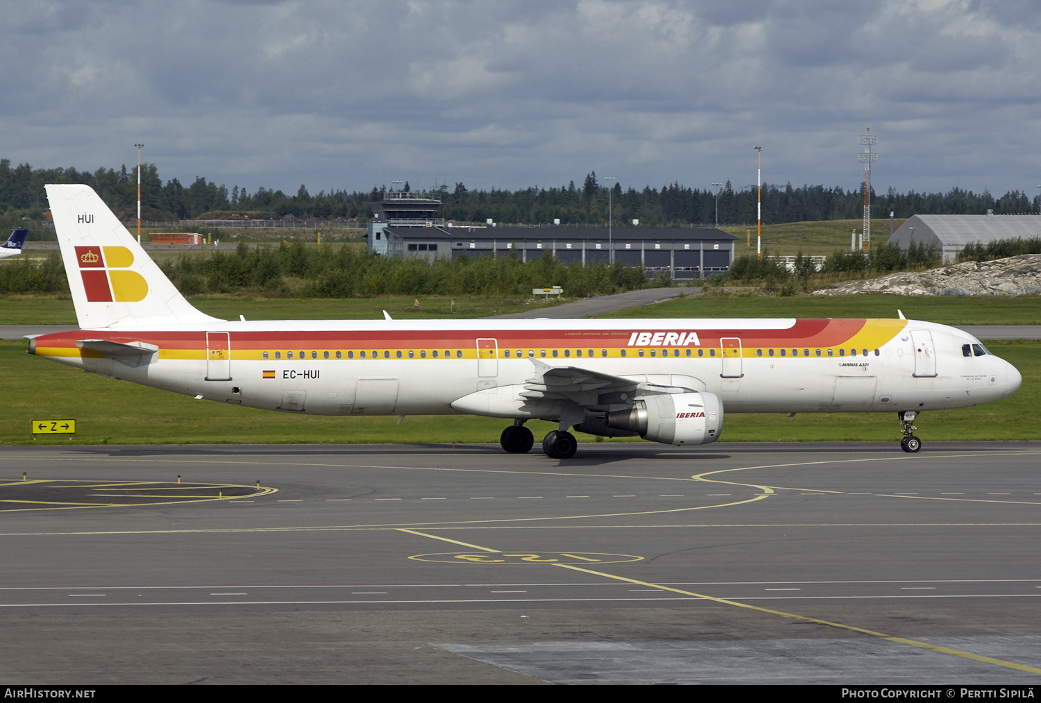 Aircraft Photo of EC-HUI | Airbus A321-211 | Iberia | AirHistory.net #125921