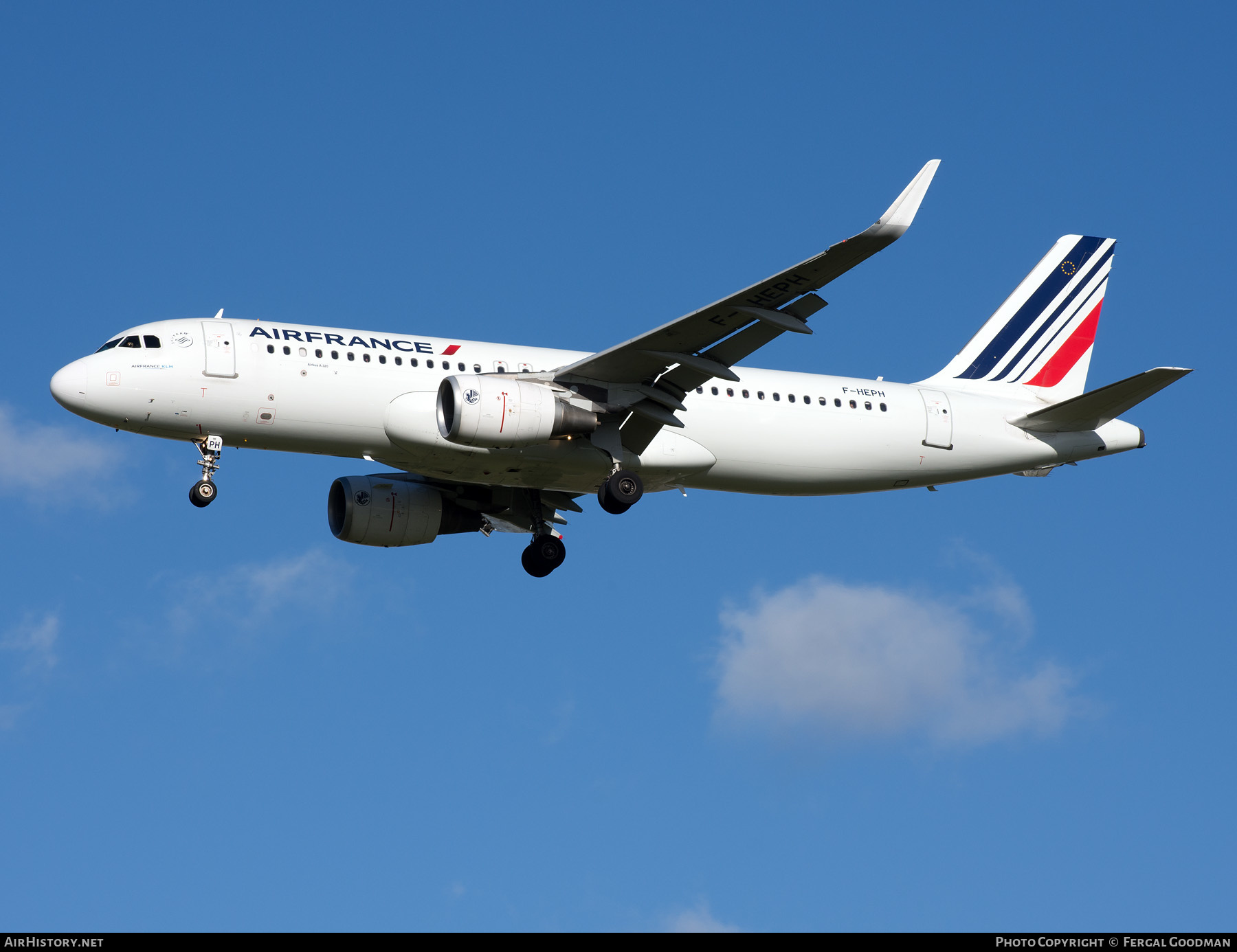 Aircraft Photo of F-HEPH | Airbus A320-214 | Air France | AirHistory.net #125980
