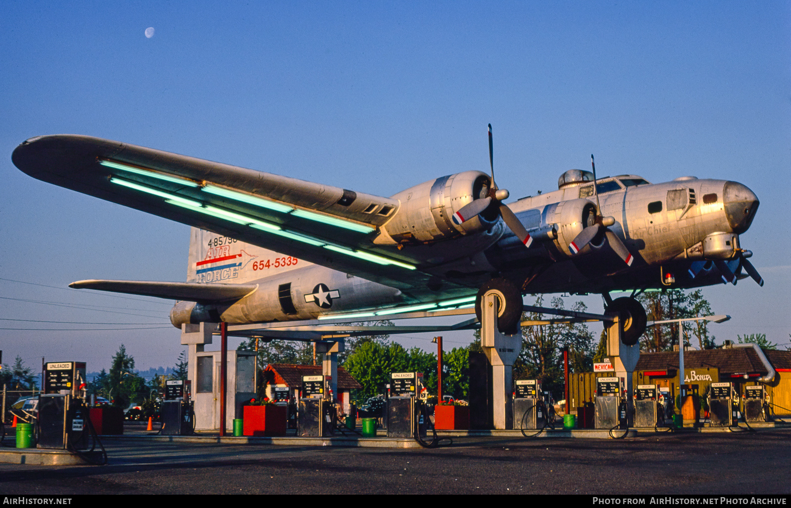 Aircraft Photo of 44-85790 / 4-85790 | Boeing B-17G Flying Fortress | USA - Air Force | AirHistory.net #126021