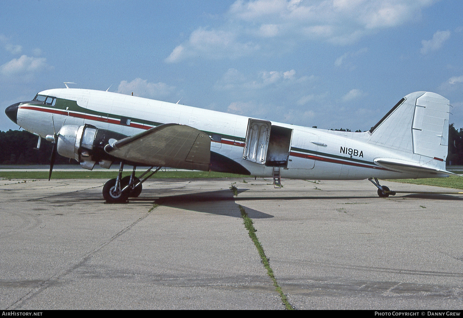 Aircraft Photo of N19BA | Douglas DC-3(AF) | AirHistory.net #126277