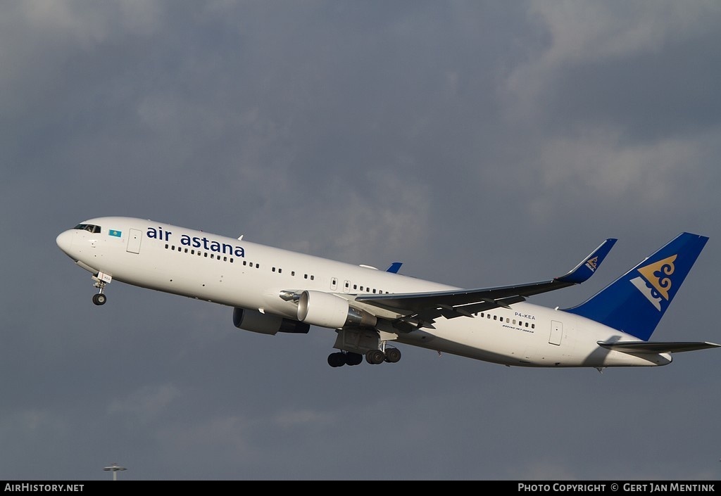 Aircraft Photo of P4-KEA | Boeing 767-31K/ER | Air Astana | AirHistory.net #126336