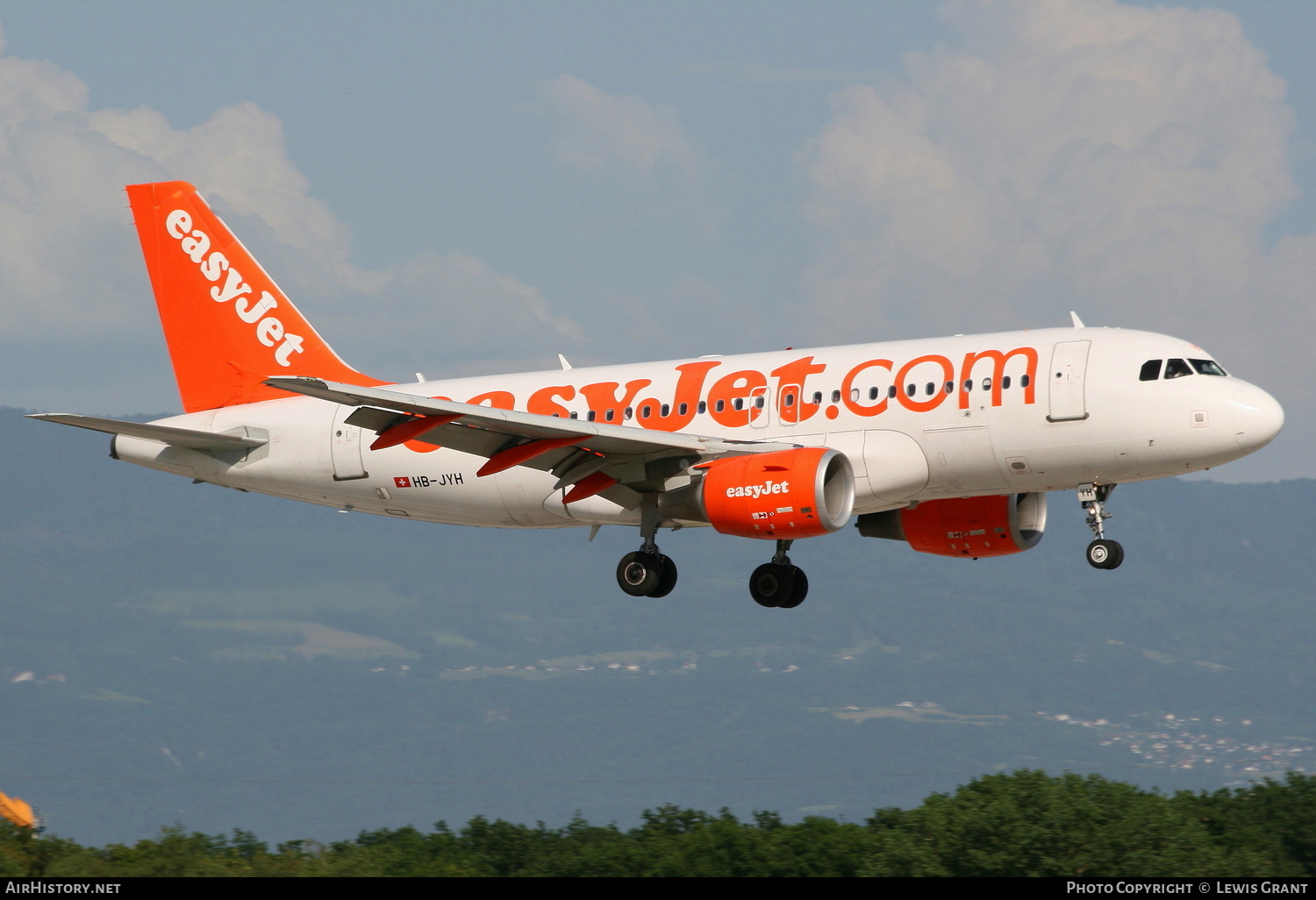 Aircraft Photo of HB-JYH | Airbus A319-111 | EasyJet | AirHistory.net #126348