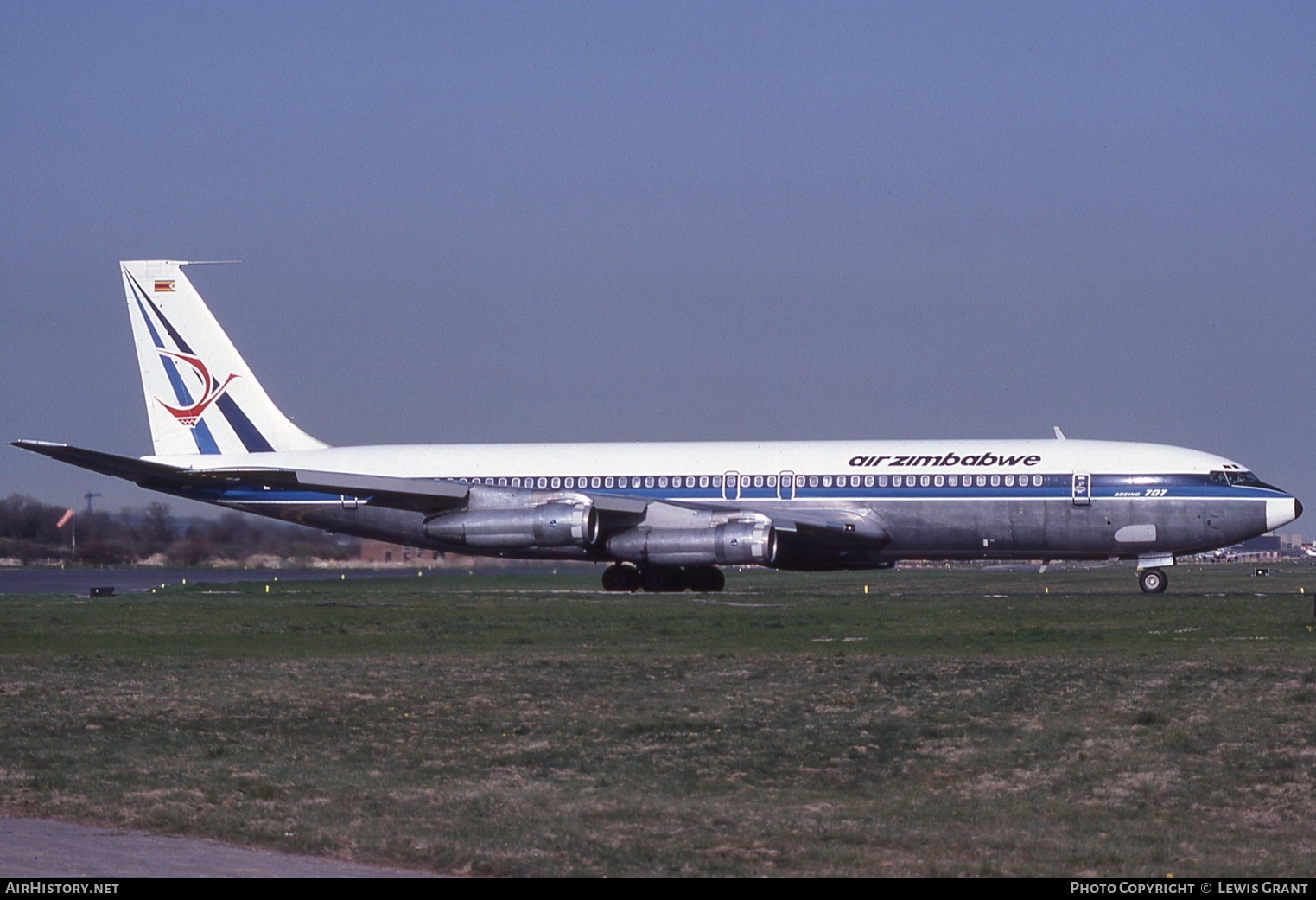 Aircraft Photo of Z-WKS | Boeing 707-330B | Air Zimbabwe | AirHistory.net #126365
