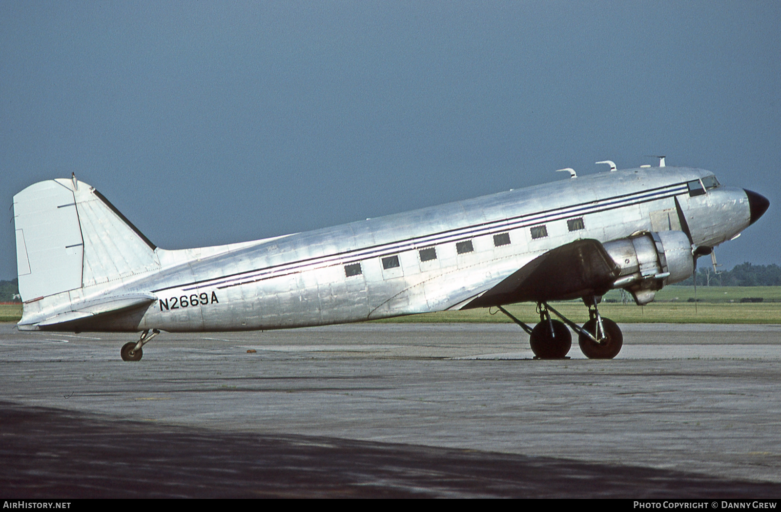 Aircraft Photo of N2669A | Douglas DC-3(C) | AirHistory.net #126470