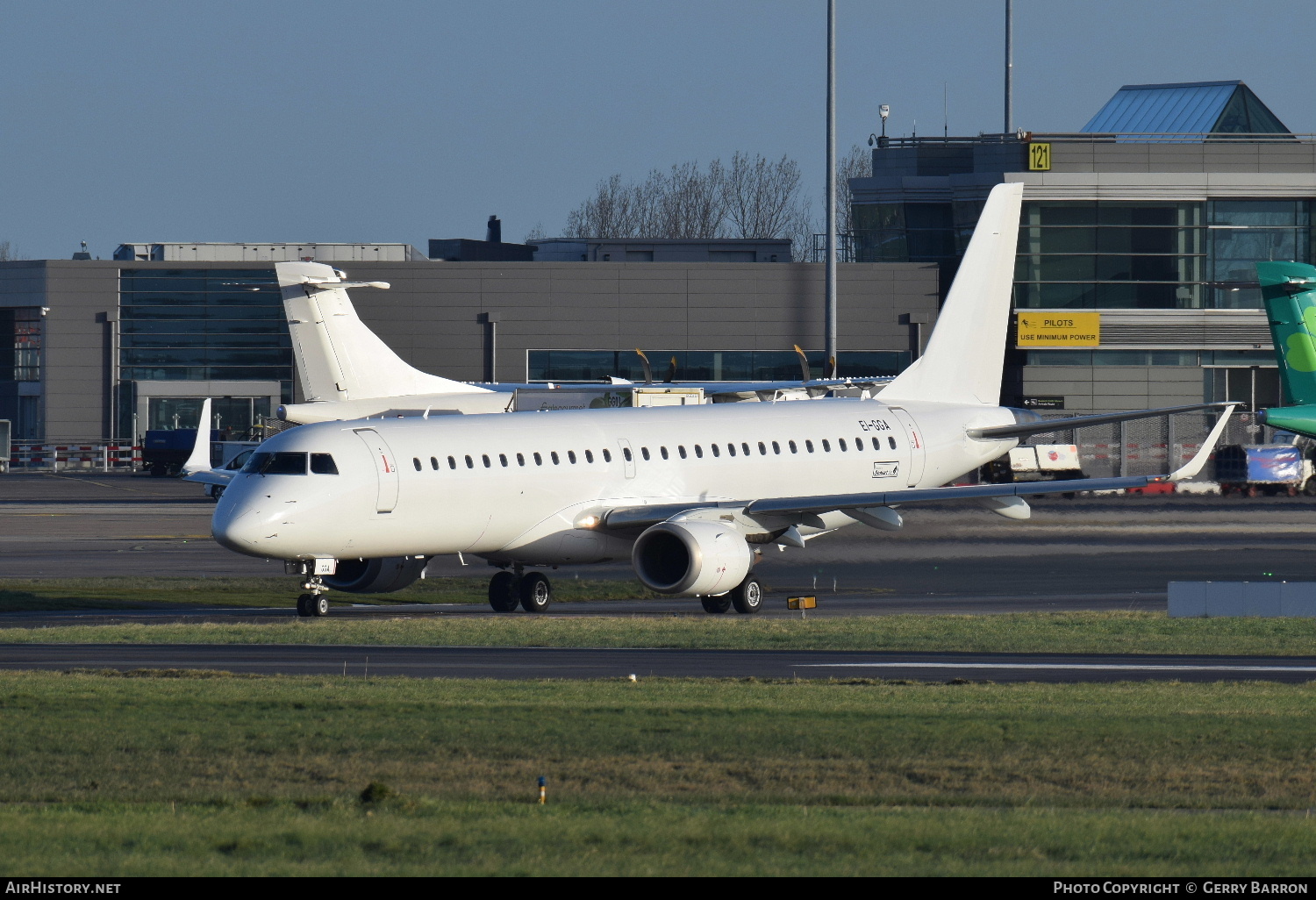 Aircraft Photo of EI-GGA | Embraer 195SR (ERJ-190-200SR) | Stobart Air | AirHistory.net #126563