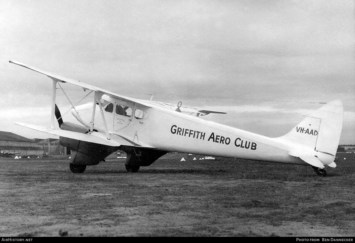Aircraft Photo of VH-AAD | De Havilland D.H. 90 Dragonfly | Griffith Aero Club | AirHistory.net #126615