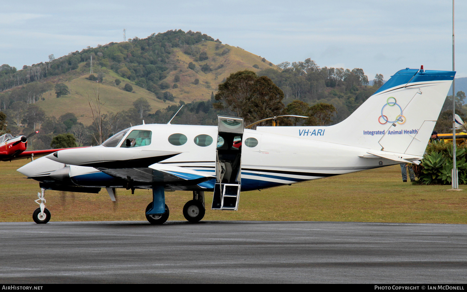 Aircraft Photo of VH-ARI | Cessna 401A | Integrated Animal Health | AirHistory.net #126628