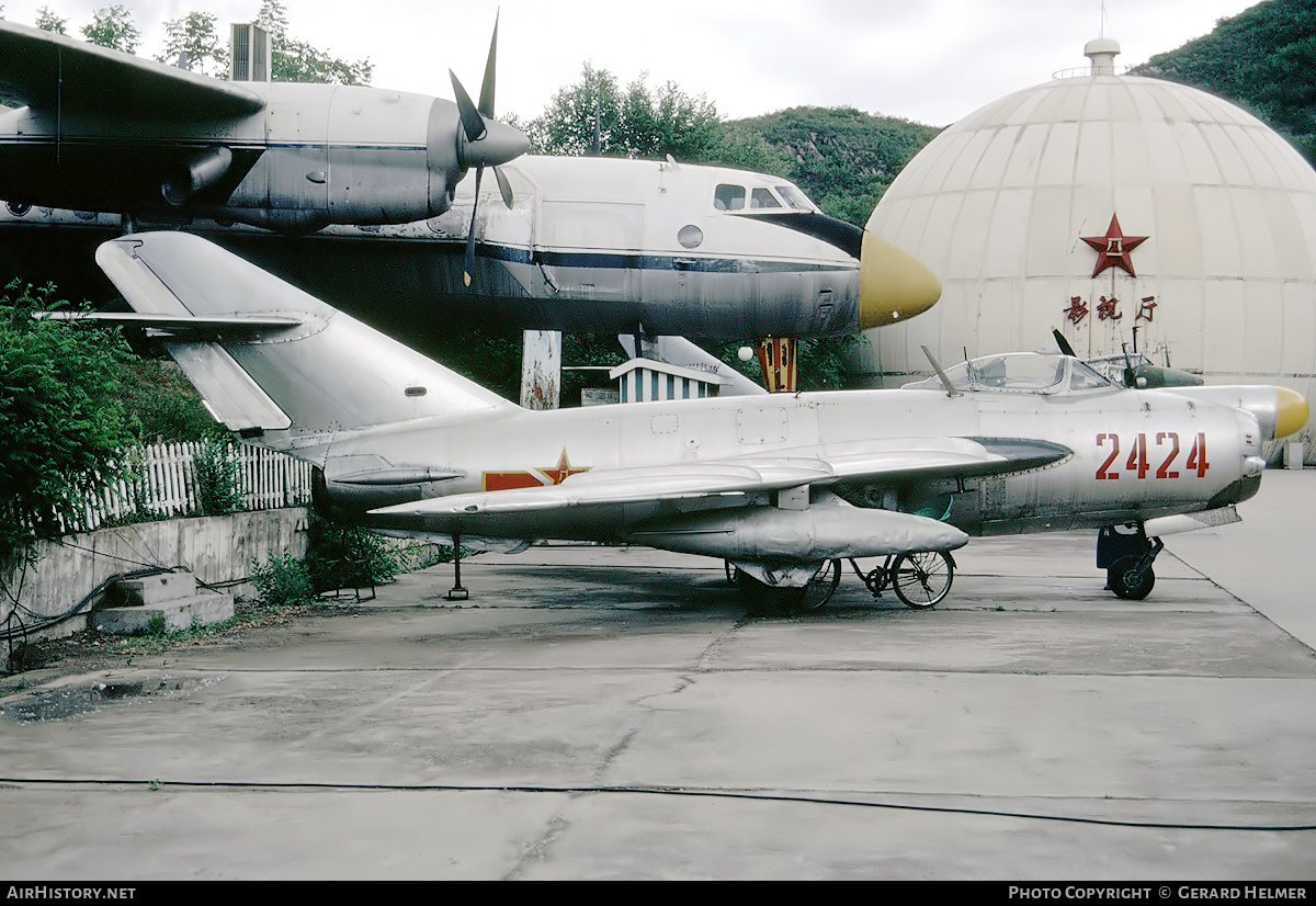 Aircraft Photo of 2424 | Shenyang J-5 | China - Air Force | AirHistory.net #126696