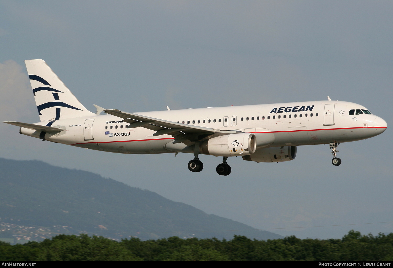 Aircraft Photo of SX-DGJ | Airbus A320-232 | Aegean Airlines | AirHistory.net #126830