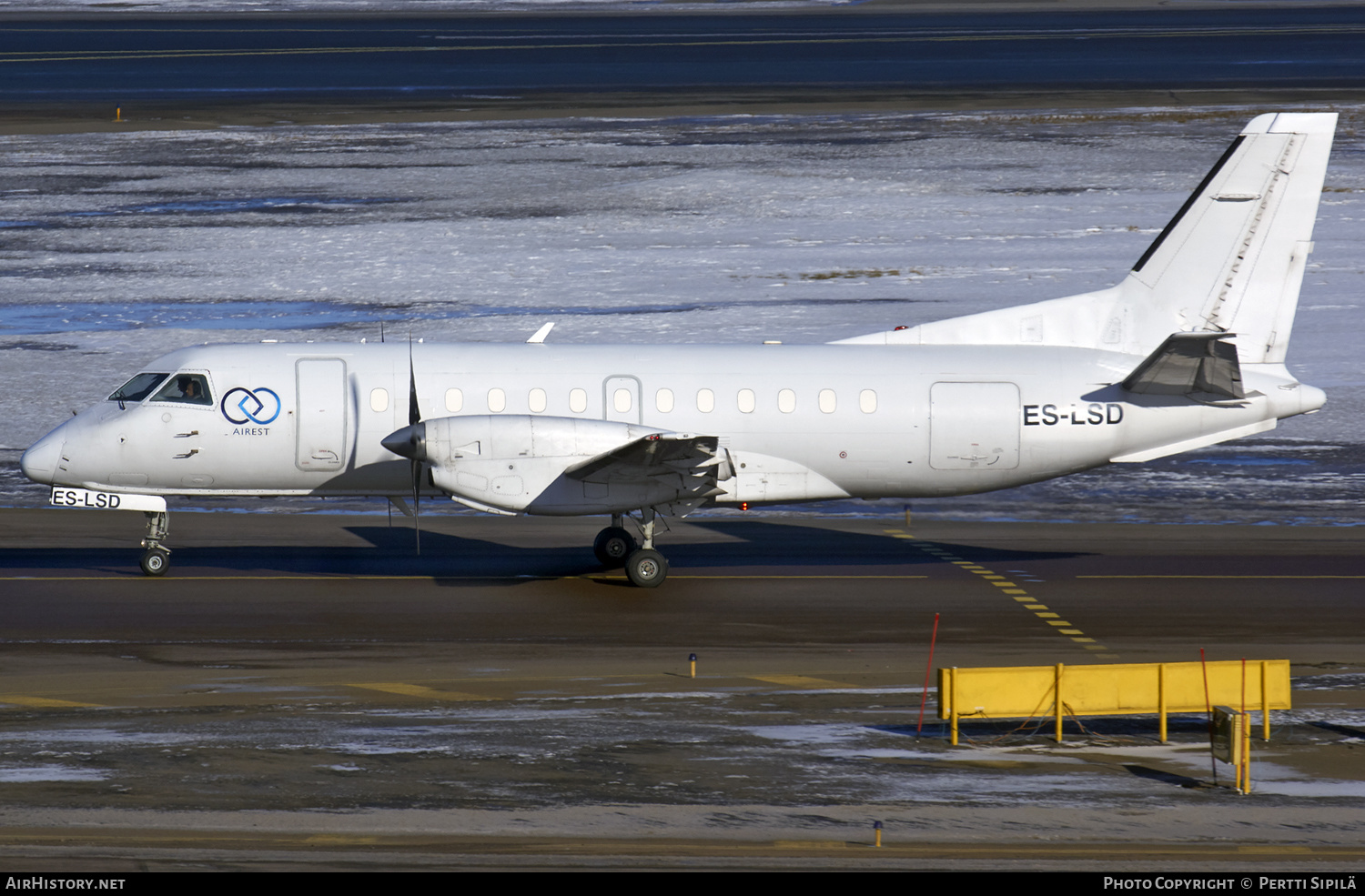 Aircraft Photo of ES-LSD | Saab-Fairchild SF-340A | Airest | AirHistory.net #126959