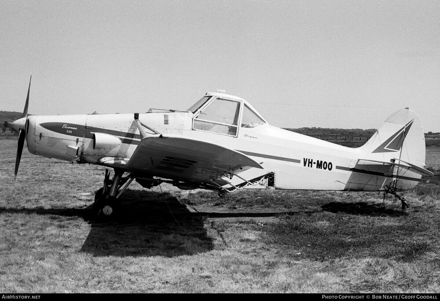 Aircraft Photo of VH-MOO | Piper PA-25-235 Pawnee | AirHistory.net #127268
