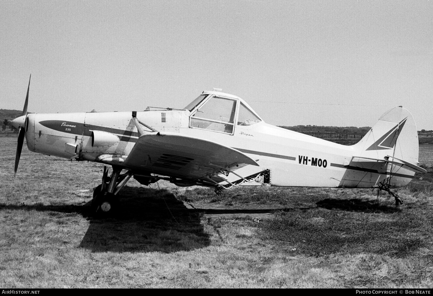 Aircraft Photo of VH-MOO | Piper PA-25-235 Pawnee | AirHistory.net #127268