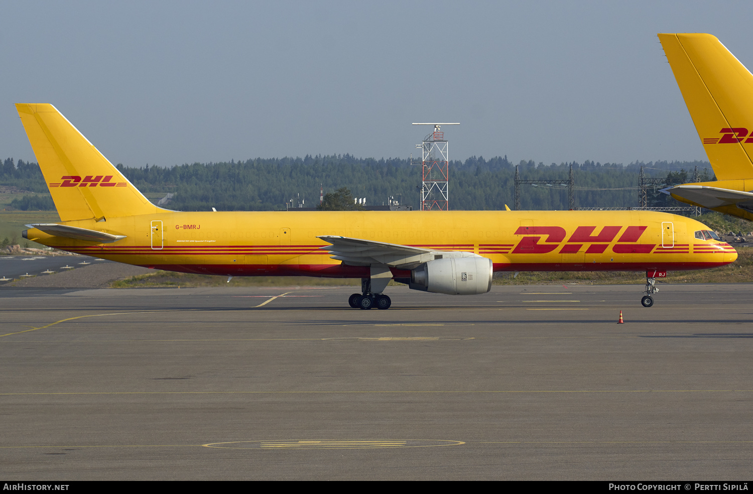 Aircraft Photo of G-BMRJ | Boeing 757-236/SF | DHL International | AirHistory.net #127322