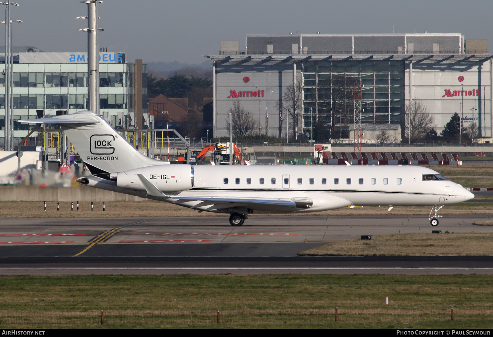 Aircraft Photo of OE-IGL | Bombardier Global 6000 (BD-700-1A10) | Glock Aviation | AirHistory.net #127338