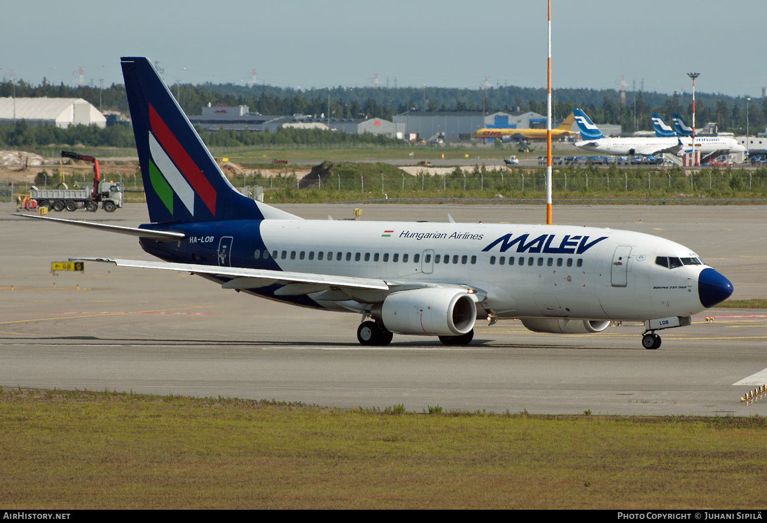 Aircraft Photo of HA-LOB | Boeing 737-7Q8 | Malév - Hungarian Airlines | AirHistory.net #127364