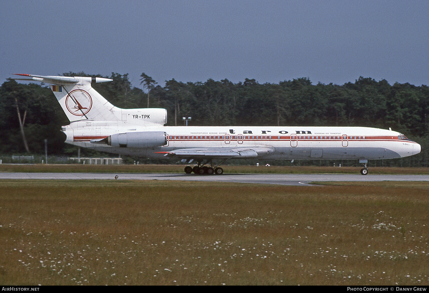 Aircraft Photo of YR-TPK | Tupolev Tu-154B-2 | TAROM - Transporturile Aeriene Române | AirHistory.net #127367