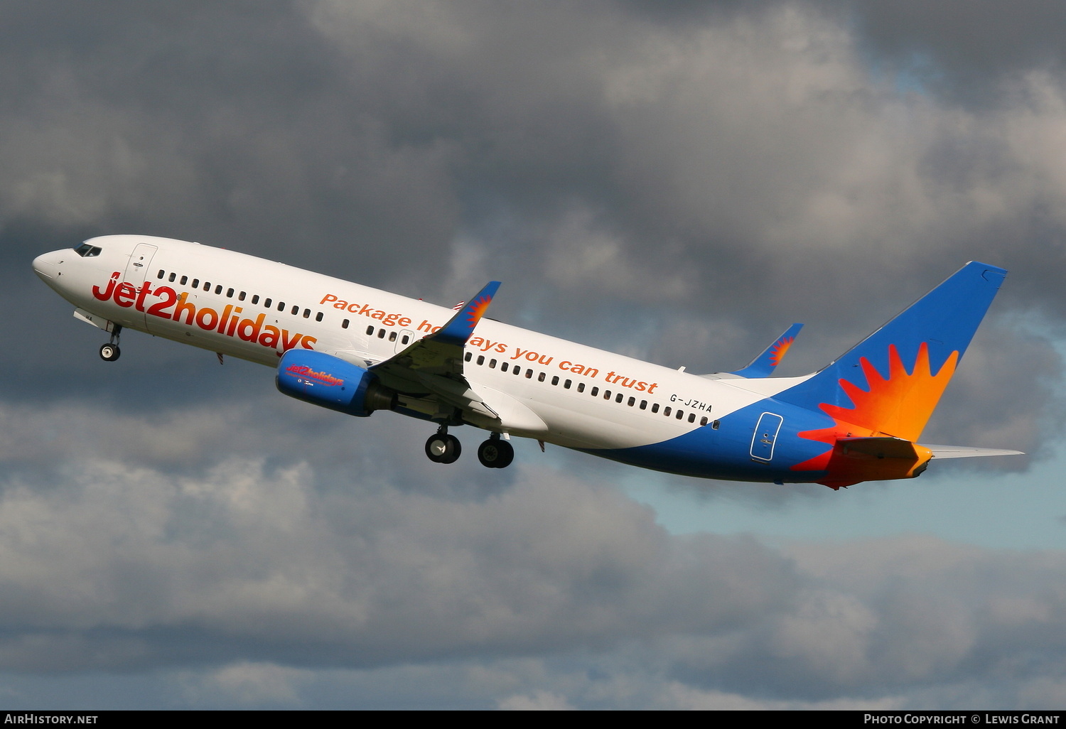 Aircraft Photo of G-JZHA | Boeing 737-8K5 | Jet2 Holidays | AirHistory.net #127445