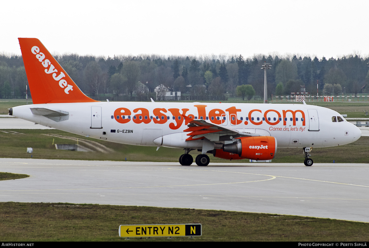 Aircraft Photo of G-EZBN | Airbus A319-111 | EasyJet | AirHistory.net #127480